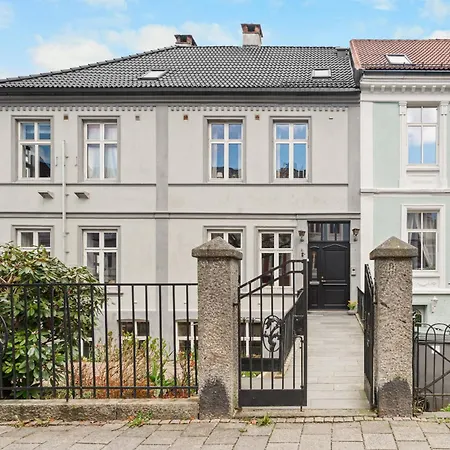 Apartment Scandinavian Luxury In Bergen's Finest Street