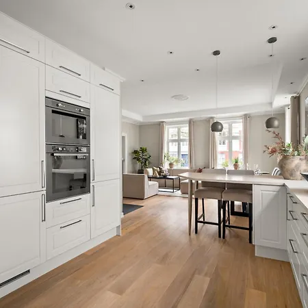 Scandinavian Luxury In Bergen's Finest Street *