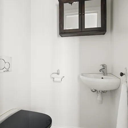 Scandinavian Luxury In Bergen's Finest Street * Bergen