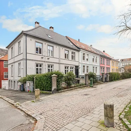 Scandinavian Luxury In Bergen's Finest Street *