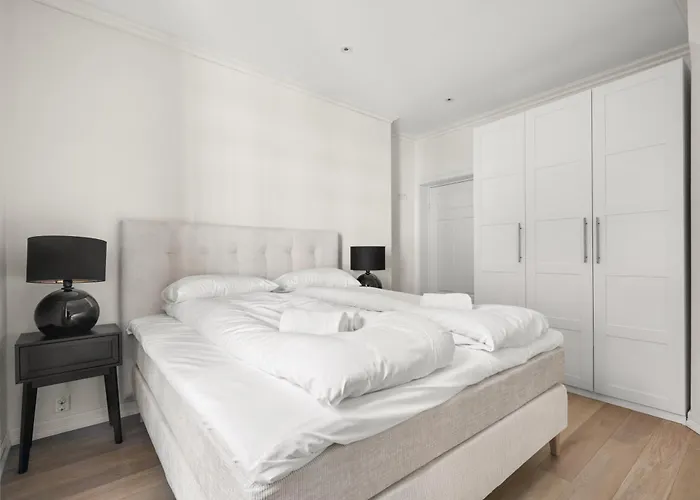 Scandinavian Luxury In Bergen's Finest Street Daire *