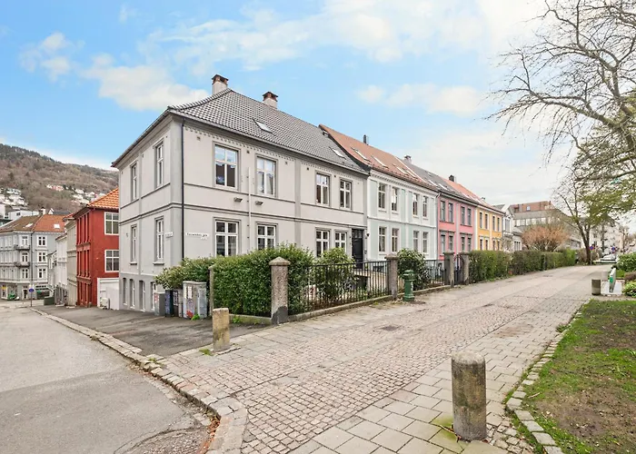 Scandinavian Luxury In Bergen's Finest Street *