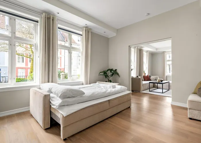 Scandinavian Luxury In Bergen's Finest Street * Bergen