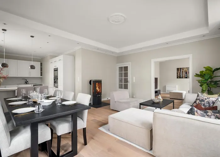 Scandinavian Luxury In Bergen's Finest Street Appartamento *