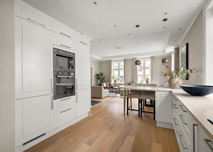 Scandinavian Luxury In Bergen's Finest Street *